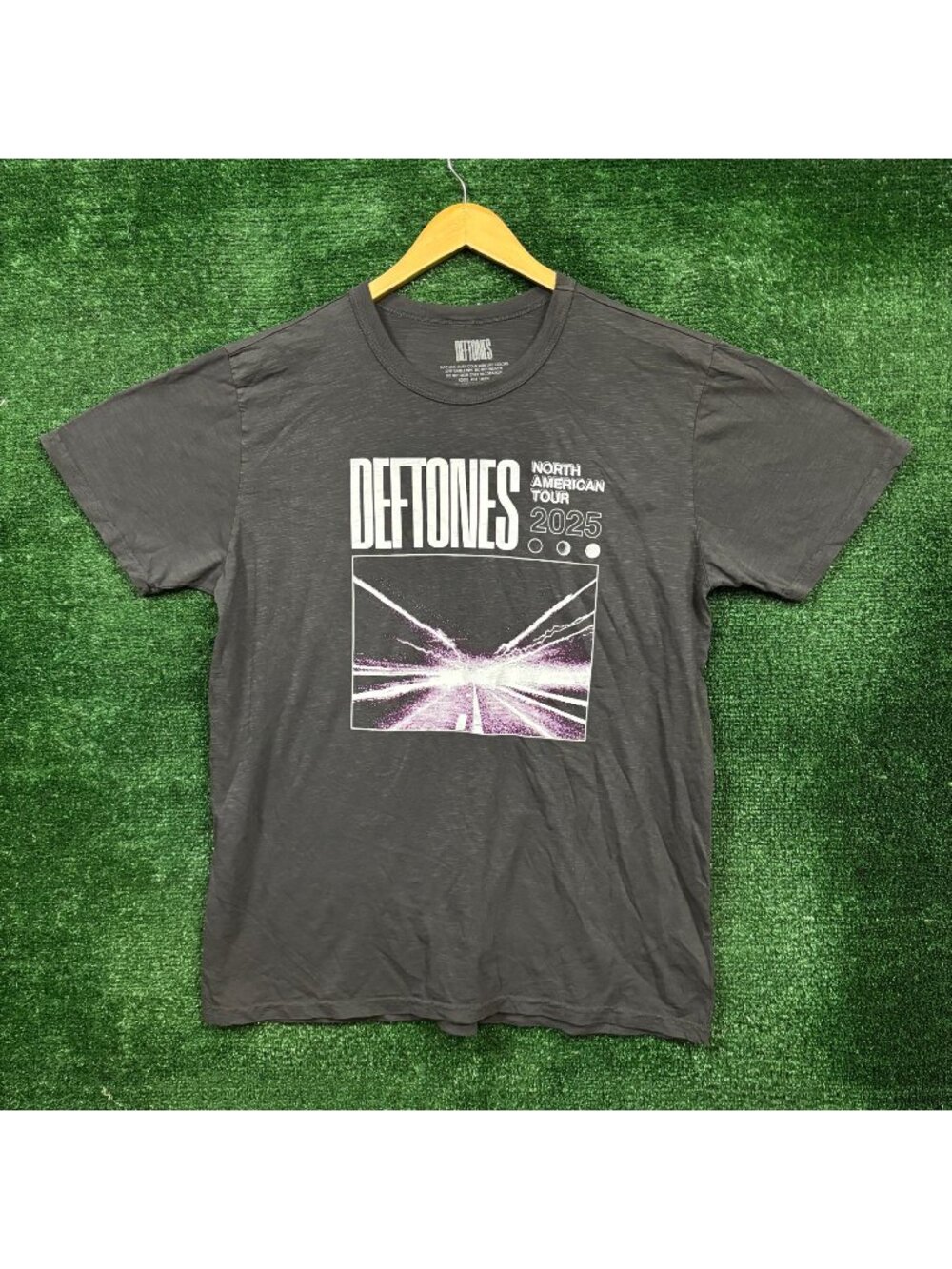 Deftones North American Tour Nu Metal Band T-Shirt Size Extra Large